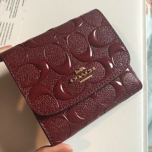 Coach wallet - Burgundy 🌹Perfect Gift Choice